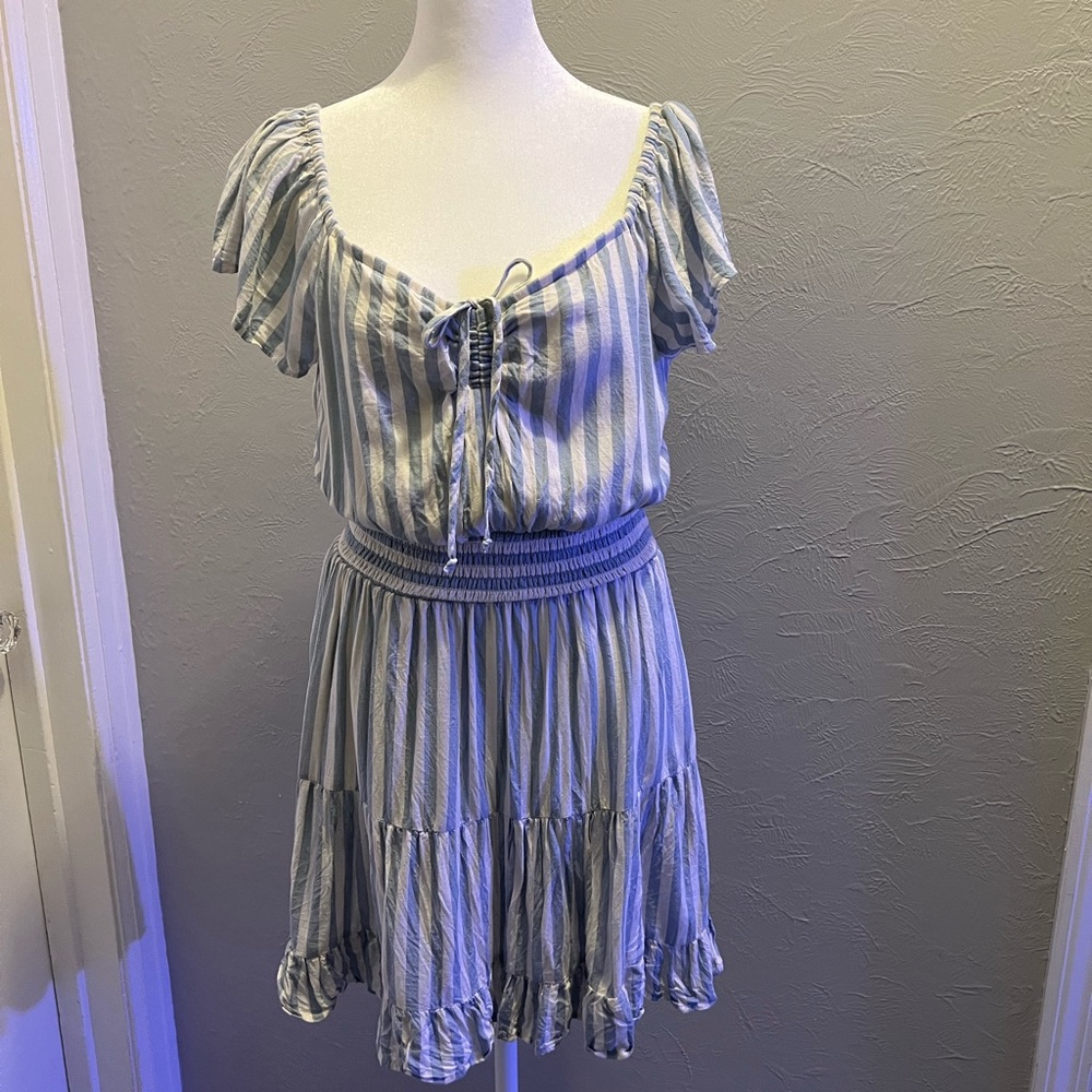 American Eagle blue and white striped summer dress